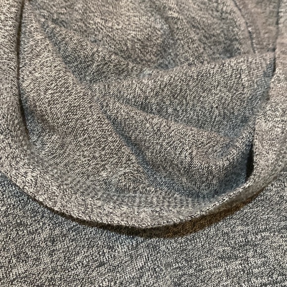 Zella Gray Ruched Back Long Sleeve Hoodie🤍🖤🤍 - Picture 5 of 13